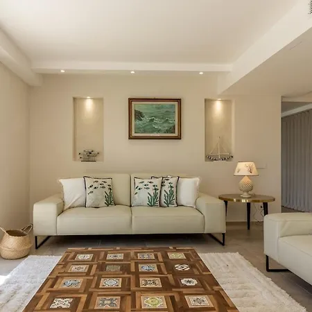 Amaranta Villa *